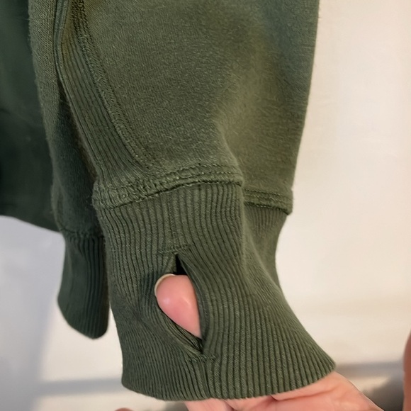🌹ATHLETA OLIVE HOODED SWEATSHIRT - Picture 3 of 4